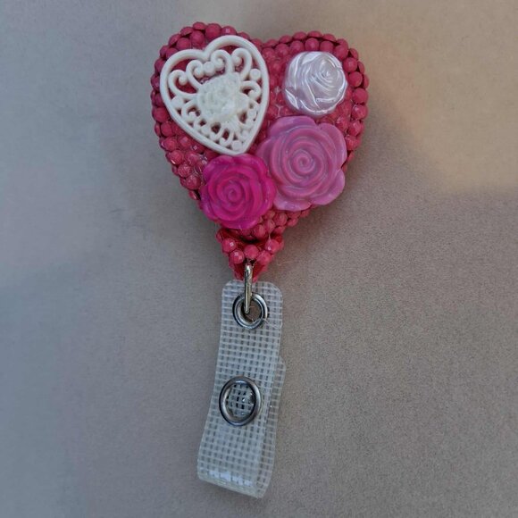 Victorian Heart Badge Reel - Picture 1 of 2